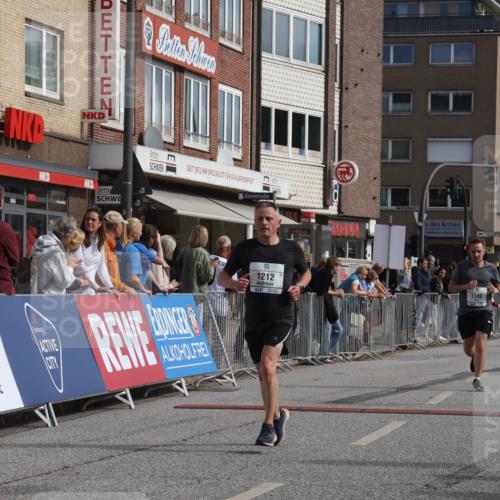 15.09.2024 - PSD Bank Halbmarathon Michael Strokosch http://msf.ph/oto/7057426 15.09.2024 11:36:27 Ziel 748, 757, 944, 1212, 1383, 1439, 2631 meine-sportfotos.de