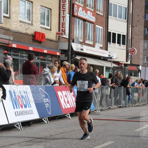 15.09.2024 - PSD Bank Halbmarathon Michael Strokosch http://msf.ph/oto/7057439 15.09.2024 11:36:28 Ziel 748, 757, 944, 1212, 1383, 1439, 2631 meine-sportfotos.de