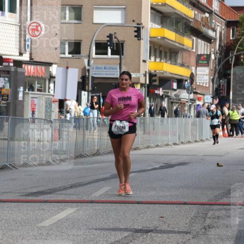 15.09.2024 - PSD Bank Halbmarathon Michael Strokosch http://msf.ph/oto/7057444 15.09.2024 12:55:00 Ziel 3210 meine-sportfotos.de