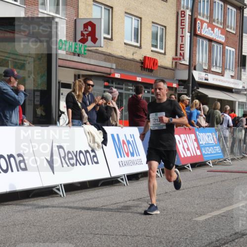 15.09.2024 - PSD Bank Halbmarathon Michael Strokosch http://msf.ph/oto/7057446 15.09.2024 11:36:28 Ziel 748, 757, 944, 1212, 1383, 1439, 2631 meine-sportfotos.de