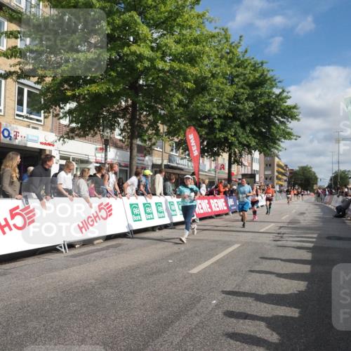 15.09.2024 - PSD Bank Halbmarathon Miley Keyser http://msf.ph/oto/7057447 15.09.2024 12:04:57 Ziel 1456, 2346, 2708, 2881, 2901, 3122, 3133 meine-sportfotos.de