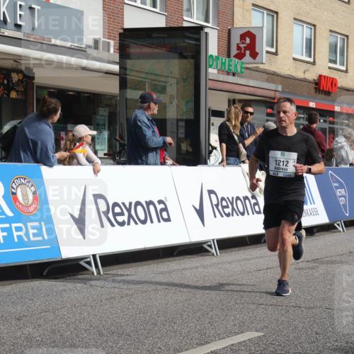 15.09.2024 - PSD Bank Halbmarathon Michael Strokosch http://msf.ph/oto/7057454 15.09.2024 11:36:29 Ziel 748, 757, 944, 1212, 1383, 1439, 2631 meine-sportfotos.de