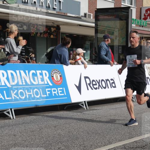 15.09.2024 - PSD Bank Halbmarathon Michael Strokosch http://msf.ph/oto/7057457 15.09.2024 11:36:29 Ziel 748, 757, 944, 1212, 1383, 1439, 2631 meine-sportfotos.de