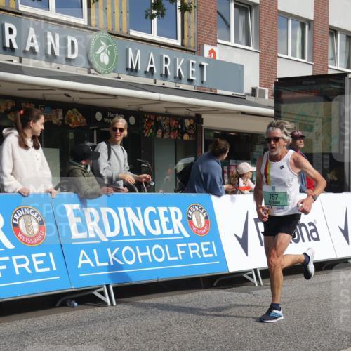 15.09.2024 - PSD Bank Halbmarathon Michael Strokosch http://msf.ph/oto/7057545 15.09.2024 11:36:35 Ziel 757, 1212, 1361, 1383, 1452, 2631 meine-sportfotos.de