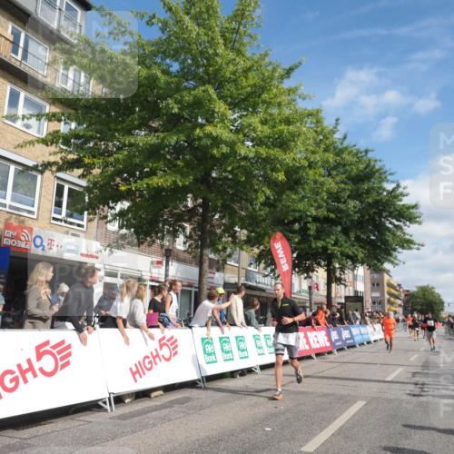 15.09.2024 - PSD Bank Halbmarathon Miley Keyser http://msf.ph/oto/7057560 15.09.2024 12:05:05 Ziel 1456, 2164, 2346, 2562, 2726, 2881, 2901, 3054, 3122, 3133 meine-sportfotos.de