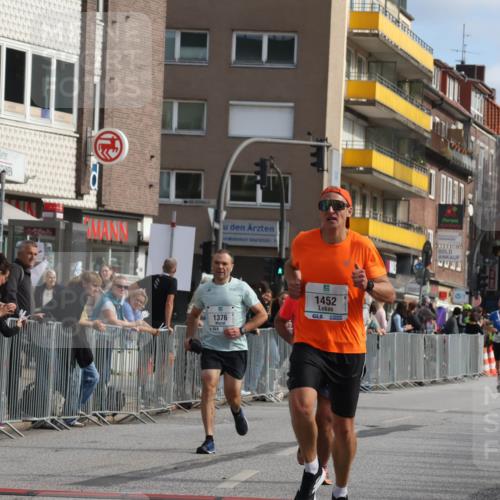 15.09.2024 - PSD Bank Halbmarathon Michael Strokosch http://msf.ph/oto/7057585 15.09.2024 11:36:40 Ziel 757, 1212, 1361, 1376, 1383, 1452 meine-sportfotos.de