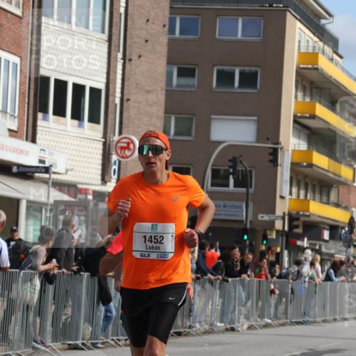 15.09.2024 - PSD Bank Halbmarathon Michael Strokosch http://msf.ph/oto/7057604 15.09.2024 11:36:42 Ziel 757, 1361, 1376, 1383, 1452 meine-sportfotos.de