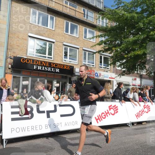 15.09.2024 - PSD Bank Halbmarathon Miley Keyser http://msf.ph/oto/7057609 15.09.2024 12:05:07 Ziel 1456, 2164, 2346, 2562, 2726, 2881, 3054, 3122, 3133 meine-sportfotos.de