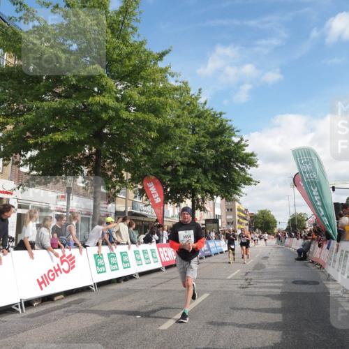 15.09.2024 - PSD Bank Halbmarathon Miley Keyser http://msf.ph/oto/7057632 15.09.2024 12:05:10 Ziel 1456, 1656, 2164, 2191, 2304, 2346, 2562, 2726, 2786, 2881, 3054, 3122 meine-sportfotos.de