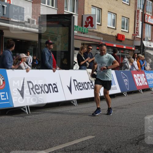 15.09.2024 - PSD Bank Halbmarathon Michael Strokosch http://msf.ph/oto/7057660 15.09.2024 11:36:45 Ziel 757, 1169, 1361, 1376, 1452 meine-sportfotos.de