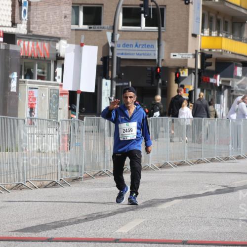 15.09.2024 - PSD Bank Halbmarathon Michael Strokosch http://msf.ph/oto/7057797 15.09.2024 12:56:21 Ziel 2459, 3492 meine-sportfotos.de