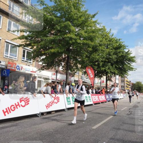 15.09.2024 - PSD Bank Halbmarathon Miley Keyser http://msf.ph/oto/7057798 15.09.2024 12:05:20 Ziel 1656, 1718, 2014, 2164, 2191, 2199, 2304, 2419, 2515, 2562, 2726, 2786, 2955, 3054, 3068 meine-sportfotos.de