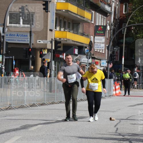 15.09.2024 - PSD Bank Halbmarathon Michael Strokosch http://msf.ph/oto/7057837 15.09.2024 12:56:26 Ziel 2459, 2460, 3487 meine-sportfotos.de
