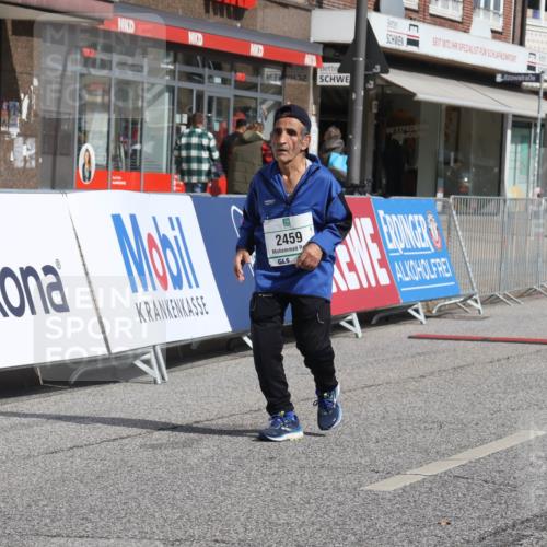 15.09.2024 - PSD Bank Halbmarathon Michael Strokosch http://msf.ph/oto/7057860 15.09.2024 12:56:30 Ziel 2459, 2460, 3487 meine-sportfotos.de
