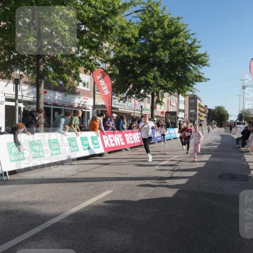 15.09.2024 - PSD Bank Halbmarathon Miley Keyser http://msf.ph/oto/7057925 15.09.2024 10:27:20 Ziel 8, 48, 87, 122, 136, 139, 174, 198, 210, 219, 233, 268, 272 meine-sportfotos.de