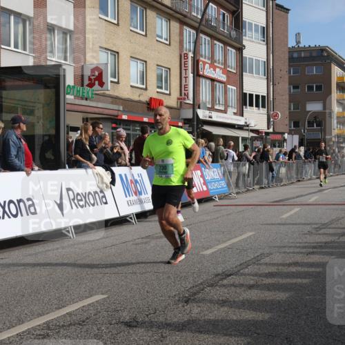 15.09.2024 - PSD Bank Halbmarathon Michael Strokosch http://msf.ph/oto/7057926 15.09.2024 11:37:07 Ziel 730, 755, 924, 925, 938, 1104, 1168, 1217, 1359, 1760 meine-sportfotos.de