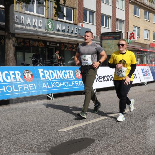 15.09.2024 - PSD Bank Halbmarathon Michael Strokosch http://msf.ph/oto/7057956 15.09.2024 12:56:38 Ziel 2459, 2460, 3487 meine-sportfotos.de