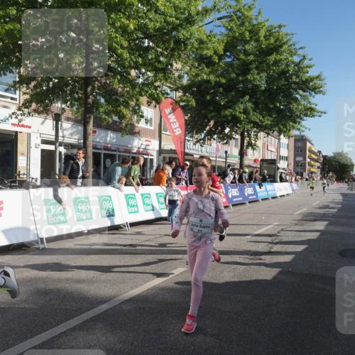 15.09.2024 - PSD Bank Halbmarathon Miley Keyser http://msf.ph/oto/7057960 15.09.2024 10:27:22 Ziel 8, 48, 87, 122, 136, 139, 174, 210, 219, 233, 268, 272 meine-sportfotos.de
