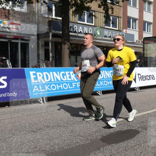 15.09.2024 - PSD Bank Halbmarathon Michael Strokosch http://msf.ph/oto/7057969 15.09.2024 12:56:38 Ziel 2459, 2460, 3487 meine-sportfotos.de