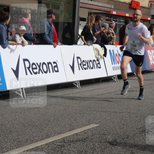15.09.2024 - PSD Bank Halbmarathon Michael Strokosch http://msf.ph/oto/7057986 15.09.2024 11:37:13 Ziel 730, 753, 755, 924, 925, 938, 1104, 1168, 1217, 1760 meine-sportfotos.de