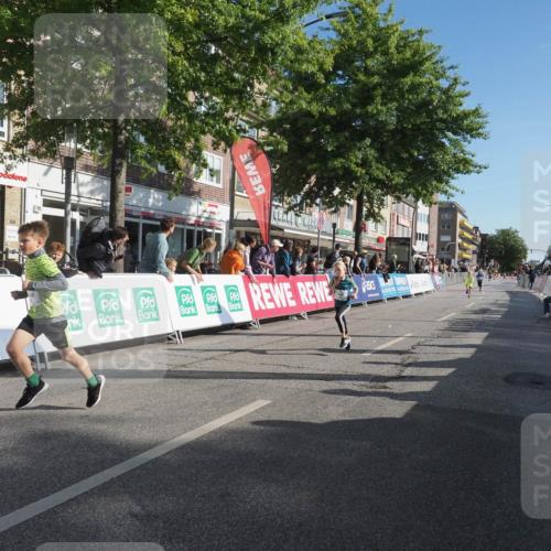 15.09.2024 - PSD Bank Halbmarathon Miley Keyser http://msf.ph/oto/7057989 15.09.2024 10:27:28 Ziel 8, 48, 122, 136, 139, 159, 174, 204, 219, 233, 268, 272 meine-sportfotos.de