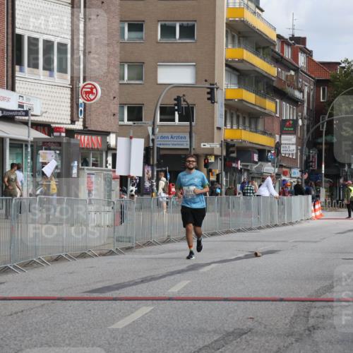 15.09.2024 - PSD Bank Halbmarathon Michael Strokosch http://msf.ph/oto/7057992 15.09.2024 12:57:35 Ziel 2371 meine-sportfotos.de