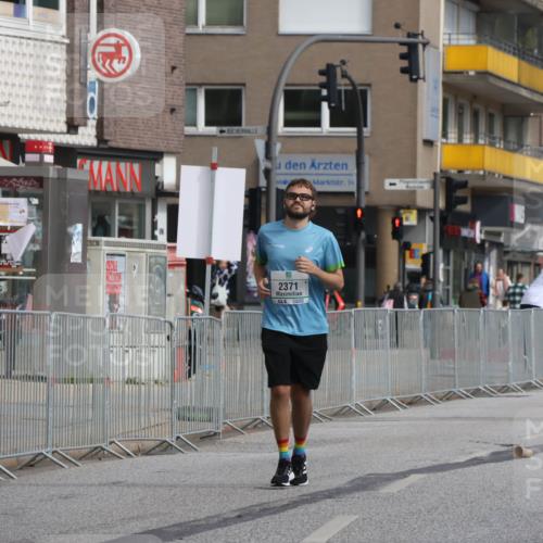15.09.2024 - PSD Bank Halbmarathon Michael Strokosch http://msf.ph/oto/7058007 15.09.2024 12:57:37 Ziel 2371 meine-sportfotos.de
