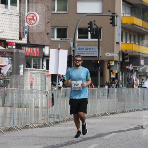15.09.2024 - PSD Bank Halbmarathon Michael Strokosch http://msf.ph/oto/7058011 15.09.2024 12:57:38 Ziel 2371 meine-sportfotos.de
