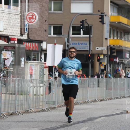 15.09.2024 - PSD Bank Halbmarathon Michael Strokosch http://msf.ph/oto/7058016 15.09.2024 12:57:38 Ziel 2371 meine-sportfotos.de