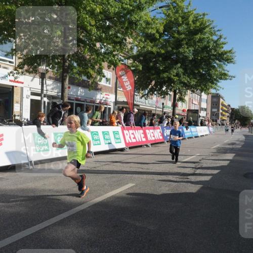 15.09.2024 - PSD Bank Halbmarathon Miley Keyser http://msf.ph/oto/7058028 15.09.2024 10:27:33 Ziel 8, 37, 101, 103, 122, 125, 159, 174, 204, 233 meine-sportfotos.de