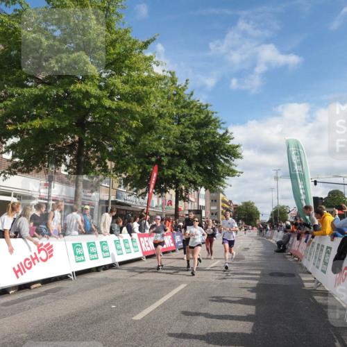 15.09.2024 - PSD Bank Halbmarathon Miley Keyser http://msf.ph/oto/7058030 15.09.2024 12:05:35 Ziel 2014, 2043, 2095, 2221, 2845, 2846, 2955, 2973, 3068, 3294, 3364 meine-sportfotos.de