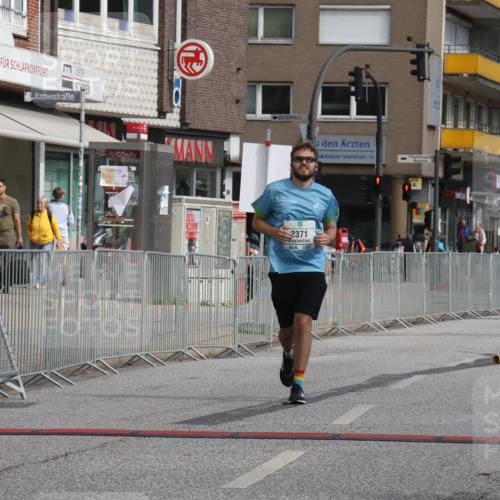15.09.2024 - PSD Bank Halbmarathon Michael Strokosch http://msf.ph/oto/7058033 15.09.2024 12:57:39 Ziel 2371 meine-sportfotos.de