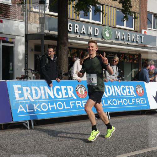 15.09.2024 - PSD Bank Halbmarathon Michael Strokosch http://msf.ph/oto/7058043 15.09.2024 11:37:16 Ziel 730, 744, 753, 925, 938, 1104, 1105, 1163, 1168, 1217, 1760 meine-sportfotos.de