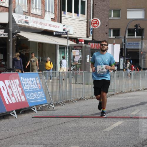 15.09.2024 - PSD Bank Halbmarathon Michael Strokosch http://msf.ph/oto/7058045 15.09.2024 12:57:40 Ziel 2371 meine-sportfotos.de
