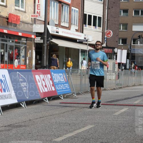 15.09.2024 - PSD Bank Halbmarathon Michael Strokosch http://msf.ph/oto/7058053 15.09.2024 12:57:41 Ziel 2371 meine-sportfotos.de