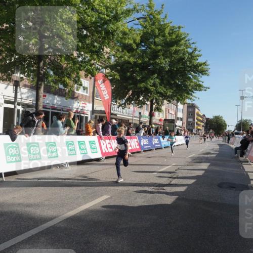 15.09.2024 - PSD Bank Halbmarathon Miley Keyser http://msf.ph/oto/7058056 15.09.2024 10:27:38 Ziel 8, 27, 28, 37, 73, 101, 103, 122, 125, 159, 174, 204, 233, 249 meine-sportfotos.de