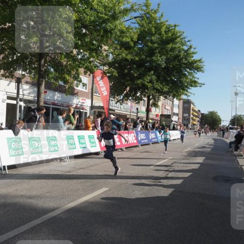 15.09.2024 - PSD Bank Halbmarathon Miley Keyser http://msf.ph/oto/7058060 15.09.2024 10:27:38 Ziel 8, 27, 28, 37, 73, 101, 103, 122, 125, 159, 174, 204, 233, 249 meine-sportfotos.de