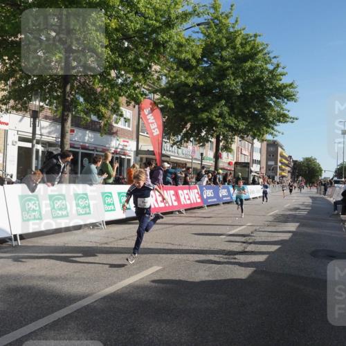 15.09.2024 - PSD Bank Halbmarathon Miley Keyser http://msf.ph/oto/7058064 15.09.2024 10:27:38 Ziel 8, 27, 28, 37, 73, 101, 103, 122, 125, 159, 174, 204, 233, 249 meine-sportfotos.de