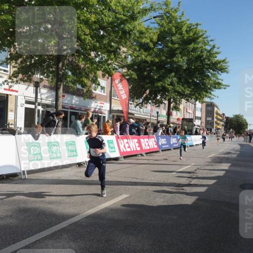 15.09.2024 - PSD Bank Halbmarathon Miley Keyser http://msf.ph/oto/7058068 15.09.2024 10:27:38 Ziel 8, 27, 28, 37, 73, 101, 103, 122, 125, 159, 174, 204, 233, 249 meine-sportfotos.de