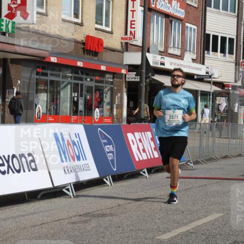 15.09.2024 - PSD Bank Halbmarathon Michael Strokosch http://msf.ph/oto/7058069 15.09.2024 12:57:43 Ziel 2371 meine-sportfotos.de