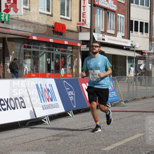 15.09.2024 - PSD Bank Halbmarathon Michael Strokosch http://msf.ph/oto/7058077 15.09.2024 12:57:43 Ziel 2371 meine-sportfotos.de