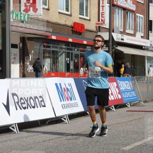 15.09.2024 - PSD Bank Halbmarathon Michael Strokosch http://msf.ph/oto/7058085 15.09.2024 12:57:44 Ziel 2371 meine-sportfotos.de