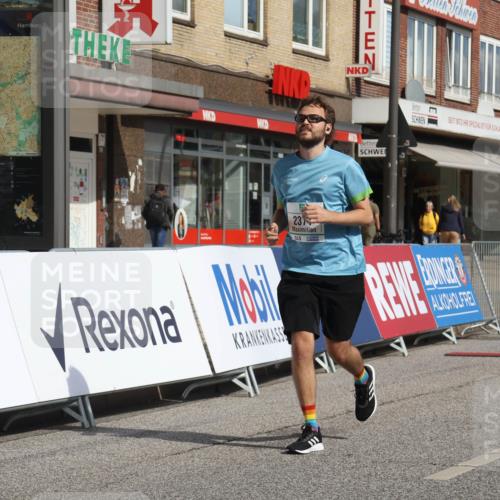 15.09.2024 - PSD Bank Halbmarathon Michael Strokosch http://msf.ph/oto/7058090 15.09.2024 12:57:44 Ziel 2371 meine-sportfotos.de