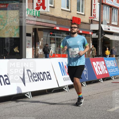 15.09.2024 - PSD Bank Halbmarathon Michael Strokosch http://msf.ph/oto/7058094 15.09.2024 12:57:44 Ziel 2371 meine-sportfotos.de