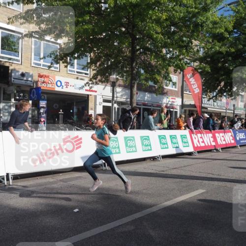 15.09.2024 - PSD Bank Halbmarathon Miley Keyser http://msf.ph/oto/7058098 15.09.2024 10:27:40 Ziel 8, 27, 28, 37, 73, 101, 103, 122, 125, 159, 204, 249, 296 meine-sportfotos.de