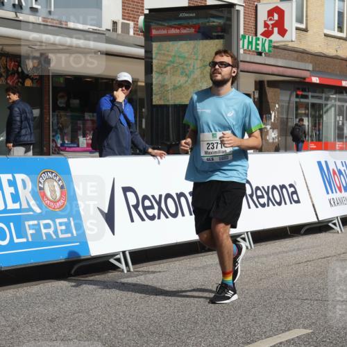 15.09.2024 - PSD Bank Halbmarathon Michael Strokosch http://msf.ph/oto/7058115 15.09.2024 12:57:45 Ziel 2371 meine-sportfotos.de