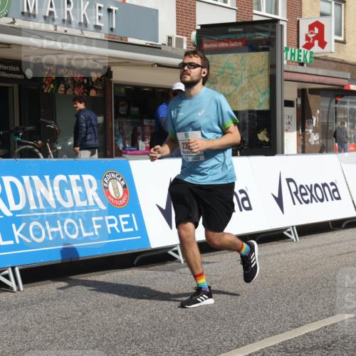 15.09.2024 - PSD Bank Halbmarathon Michael Strokosch http://msf.ph/oto/7058123 15.09.2024 12:57:45 Ziel 2371 meine-sportfotos.de
