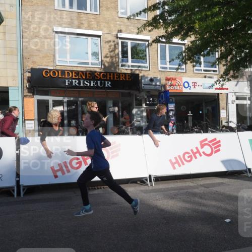 15.09.2024 - PSD Bank Halbmarathon Miley Keyser http://msf.ph/oto/7058126 15.09.2024 10:27:43 Ziel 27, 28, 37, 73, 101, 103, 108, 125, 128, 138, 159, 204, 249, 296 meine-sportfotos.de