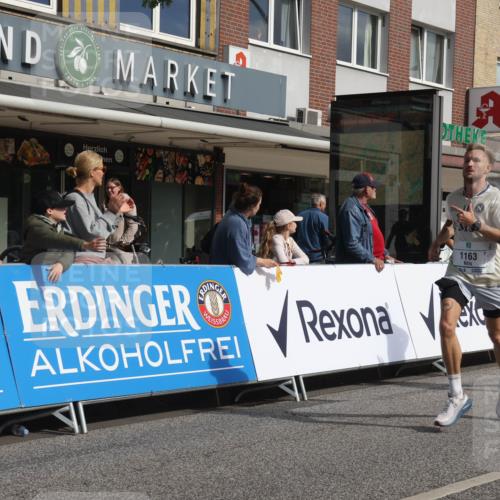 15.09.2024 - PSD Bank Halbmarathon Michael Strokosch http://msf.ph/oto/7058129 15.09.2024 11:37:25 Ziel 744, 753, 756, 1104, 1105, 1163, 1199, 1760, 2625, 2674 meine-sportfotos.de