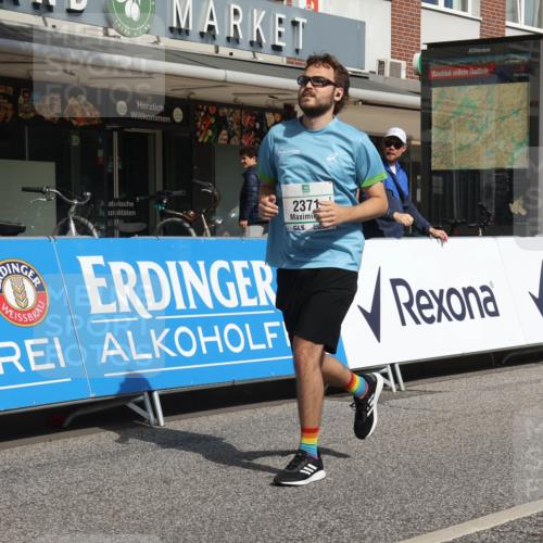 15.09.2024 - PSD Bank Halbmarathon Michael Strokosch http://msf.ph/oto/7058130 15.09.2024 12:57:46 Ziel 2371 meine-sportfotos.de